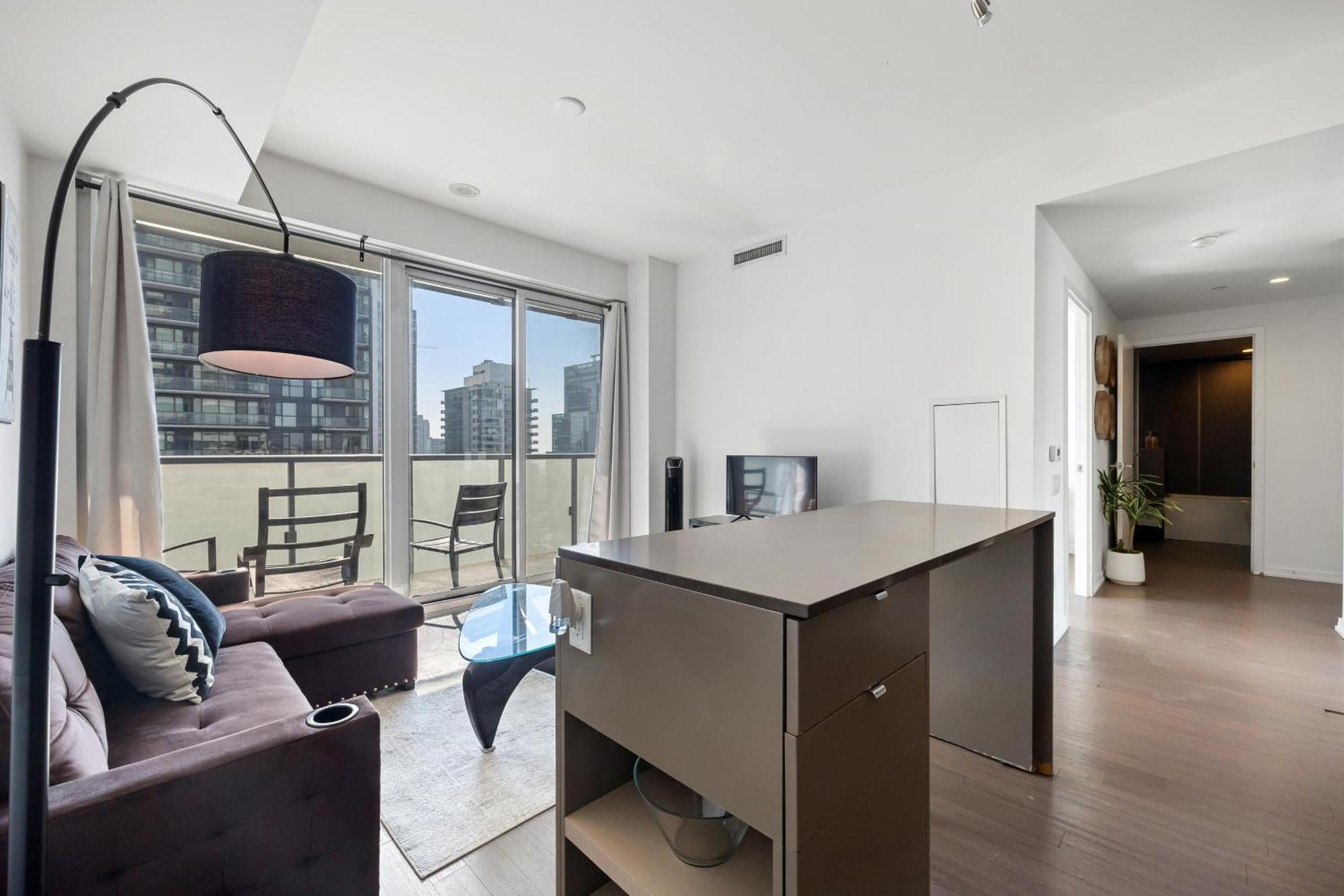 Trendy 1Bedroom Downtown Toronto Condo ภายนอก รูปภาพ